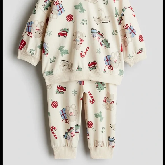 H&M Kids Pajama Set - Cream with Holiday Print - Picture 1 of 6